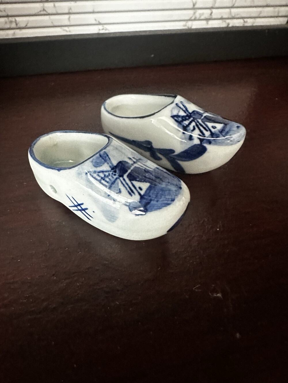Vintage 2 1/4" Holland Dutch Delft Blue/White Windmill Shoes Clogs Mini Ornament